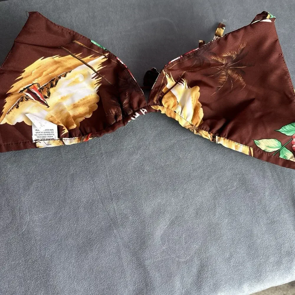 NEW Vintage Hawaiian Set Medium Wrap Shorts Triangle Bikini Top Hukilau Fashions